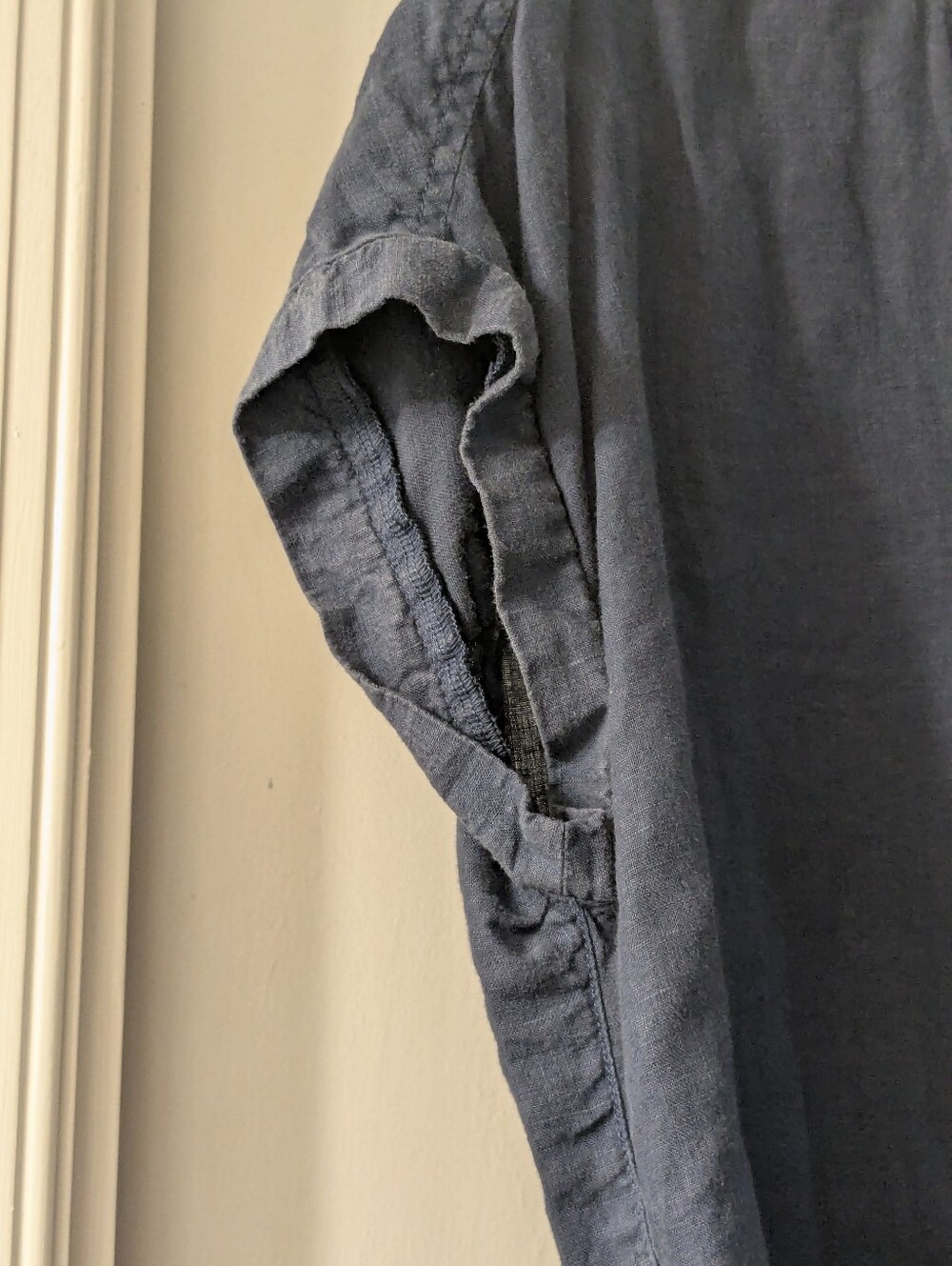 Tahari Linen Blouse - Picture 4 of 8
